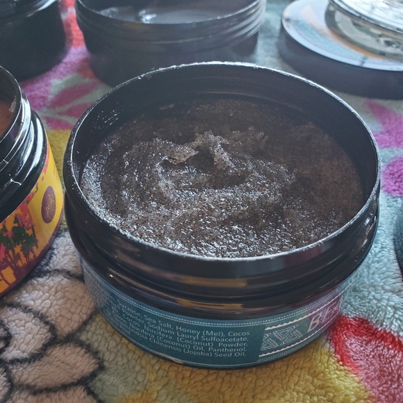 Perfectly Posh bundle/lot - Picture 4 of 7